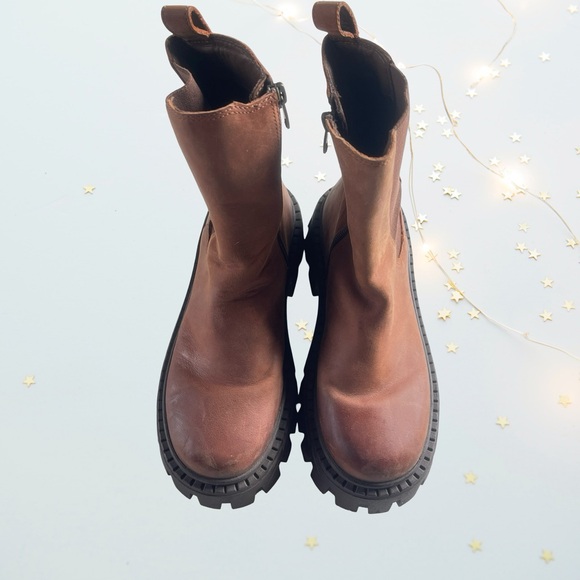 Steve Madden Chunky Brown Leather Ankle Boots size 5M - Picture 2 of 7